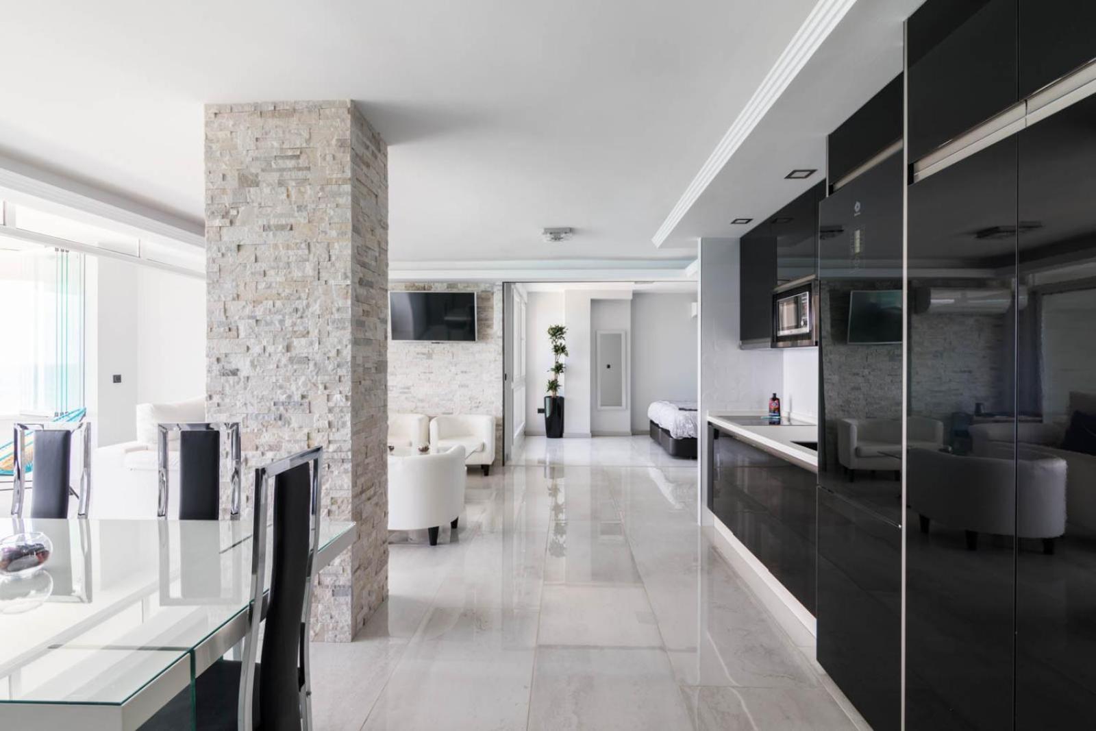 Deluxe Supreme Apartment Малага Екстериор снимка