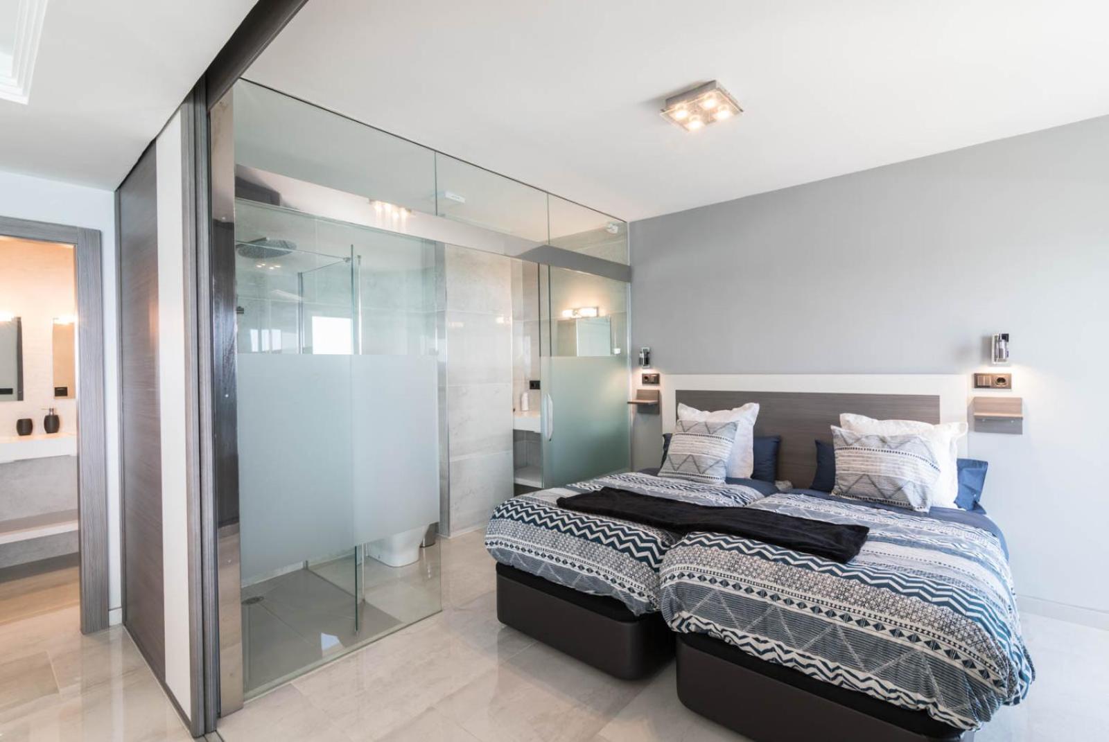 Deluxe Supreme Apartment Малага Екстериор снимка