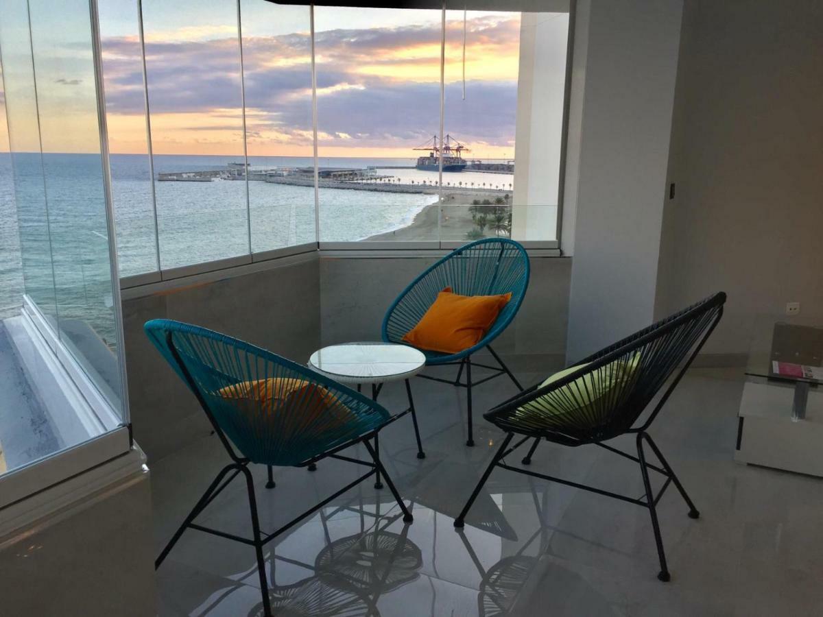 Deluxe Supreme Apartment Малага Екстериор снимка