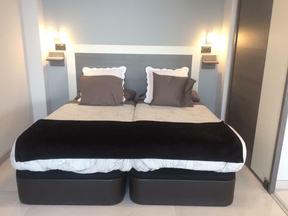 Deluxe Supreme Apartment Малага Екстериор снимка