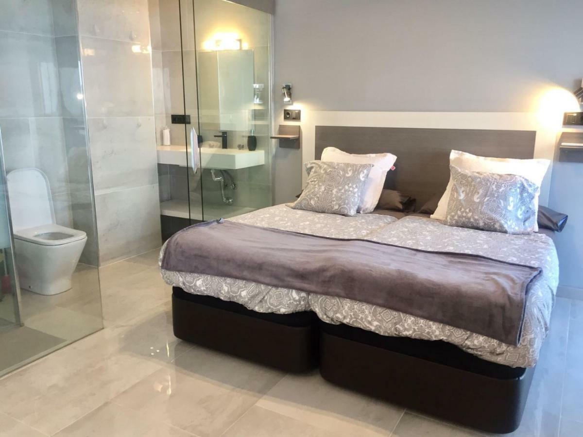 Deluxe Supreme Apartment Малага Екстериор снимка