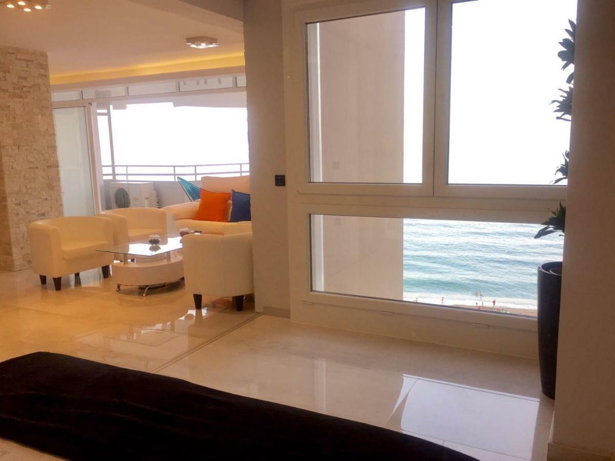 Deluxe Supreme Apartment Малага Екстериор снимка