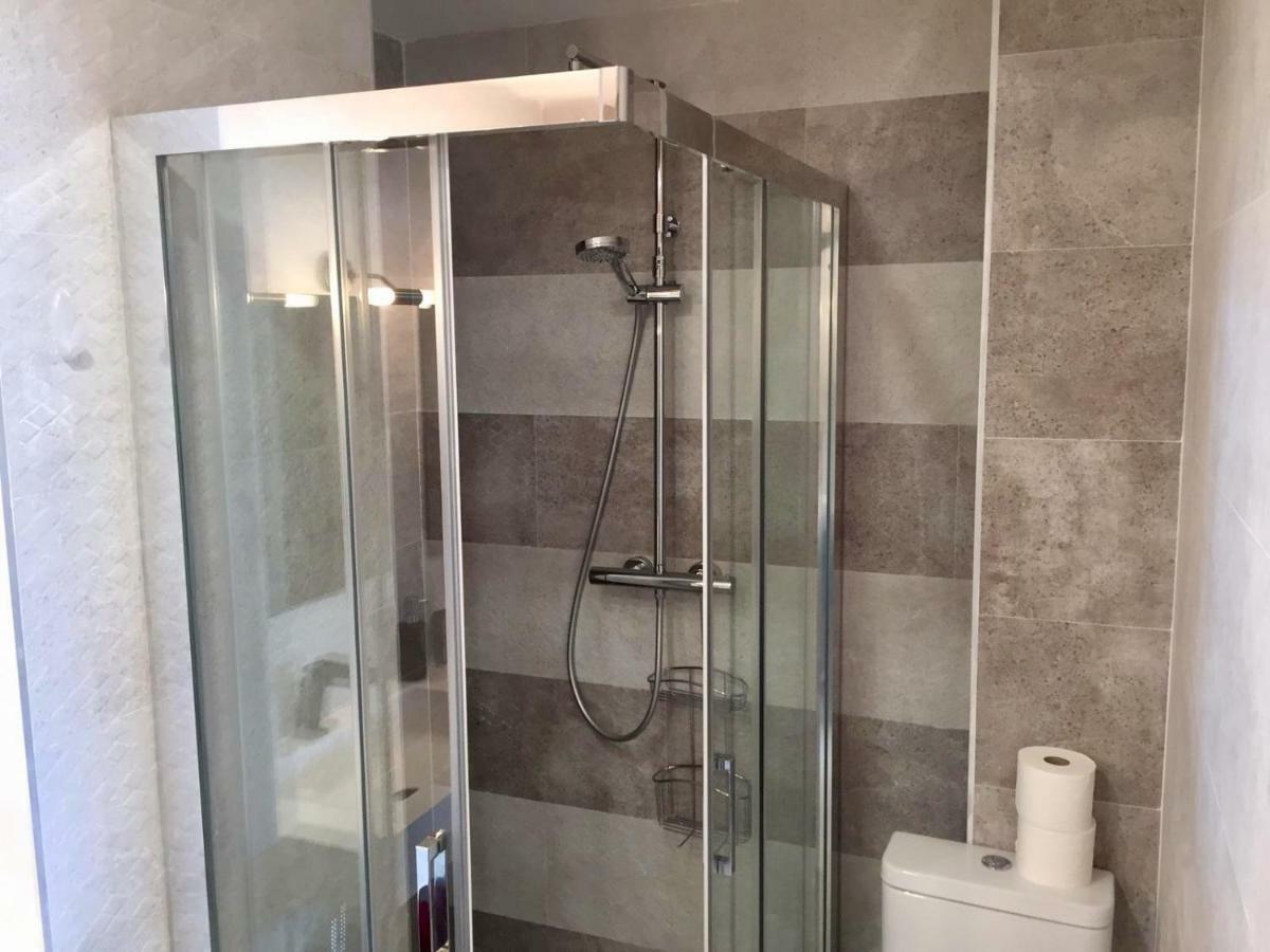 Deluxe Supreme Apartment Малага Екстериор снимка