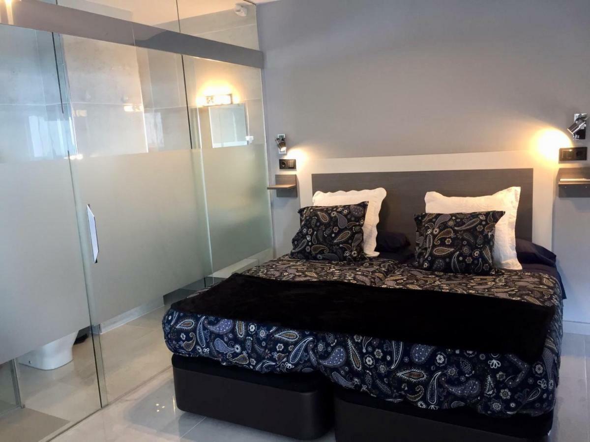 Deluxe Supreme Apartment Малага Екстериор снимка