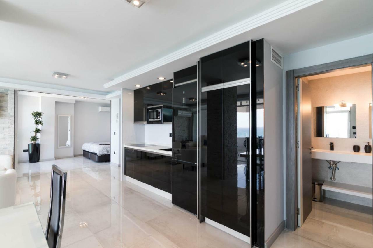 Deluxe Supreme Apartment Малага Екстериор снимка