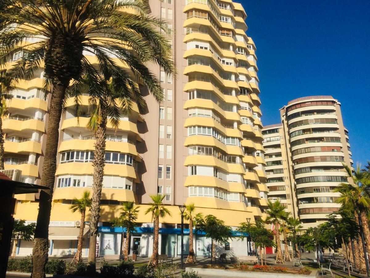 Deluxe Supreme Apartment Малага Екстериор снимка